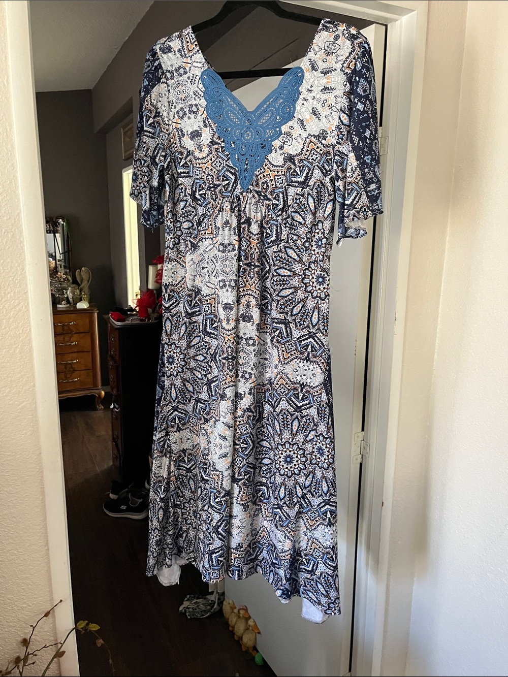 Blue and White Patterned V-Neck Women's Dress with Lace Detail